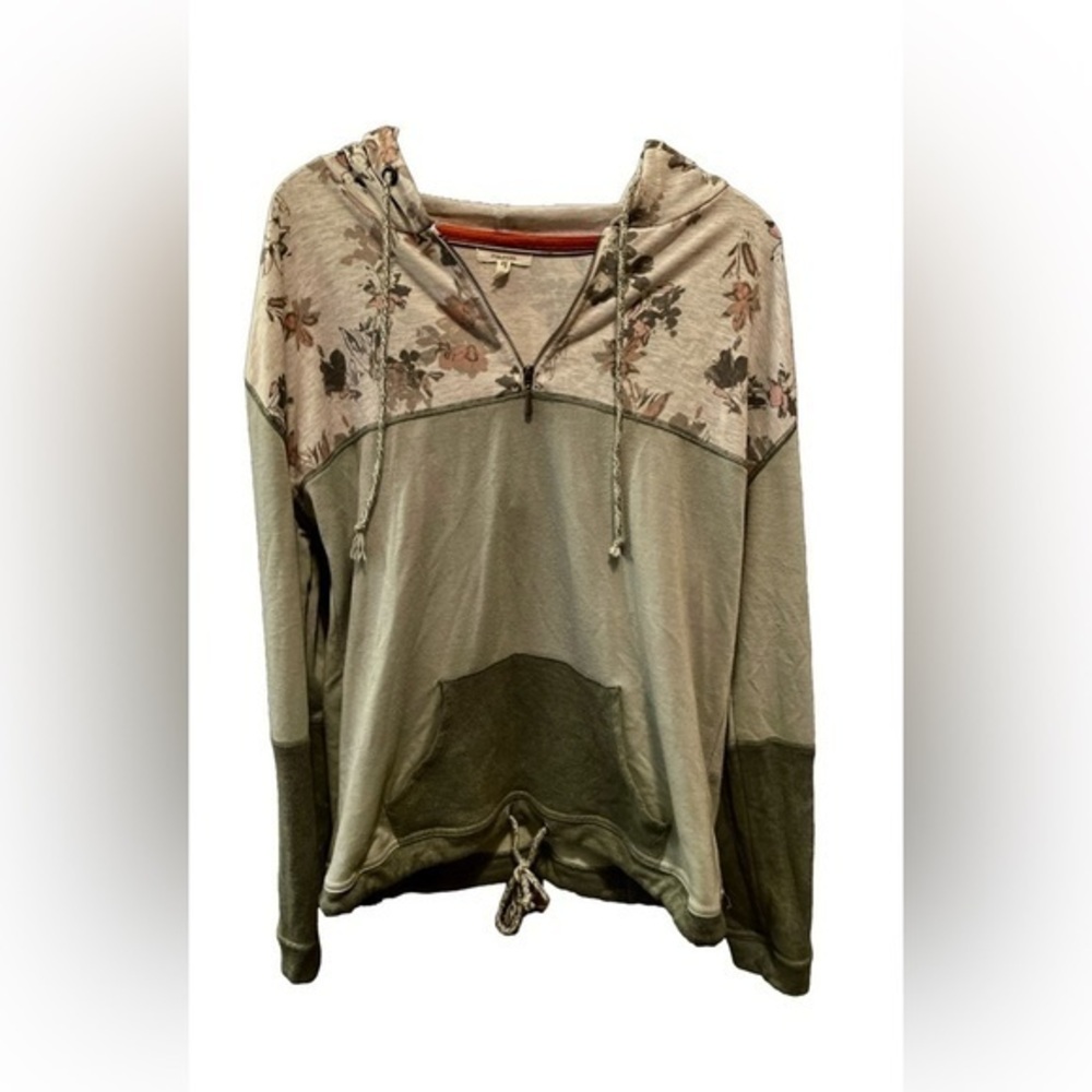 Maurices Pullover w/hood floral print 1/4 zip down EUC